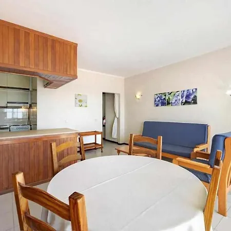 Torre Da Rocha Frente Ao Mar Portimão